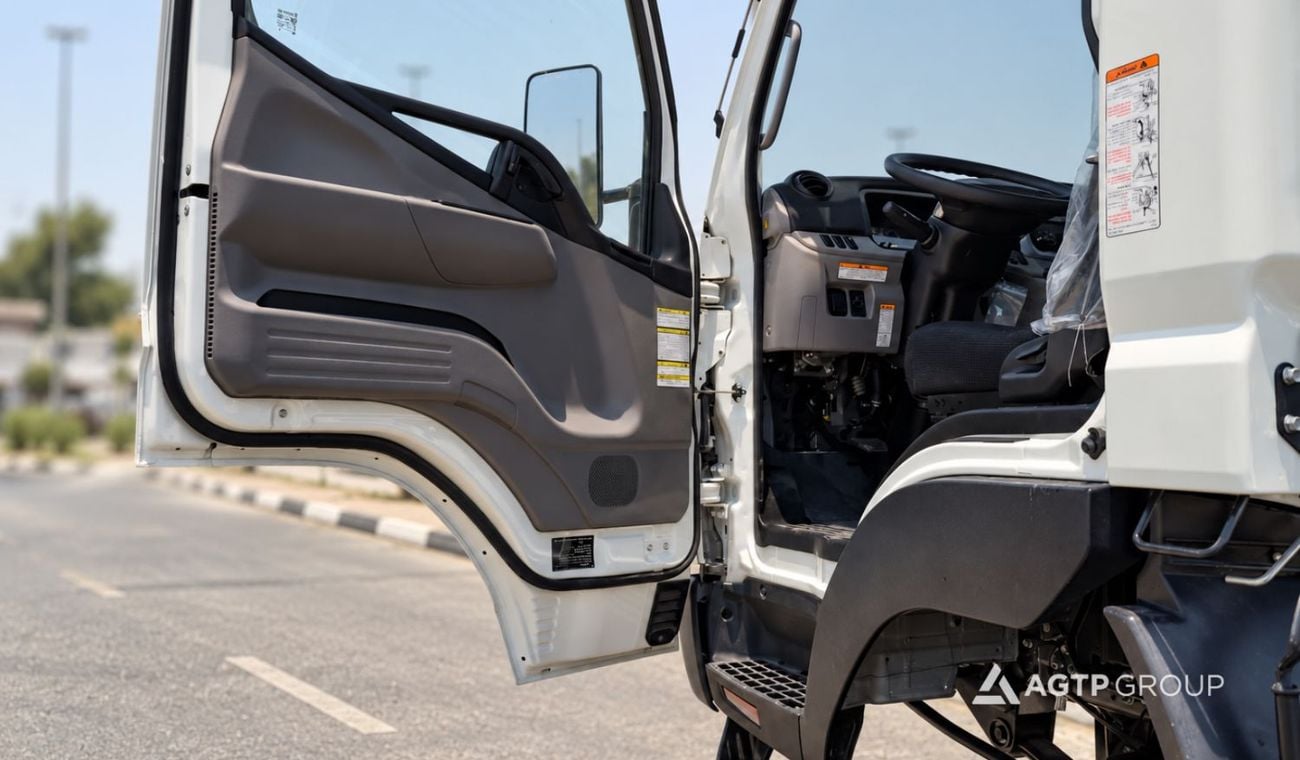 Mitsubishi Canter STANDARD Single Cab | 3.0L Turbo Diesel | Manual | 4x4 | GCC Specs | White | Cab & Chassis | READY EXPORT