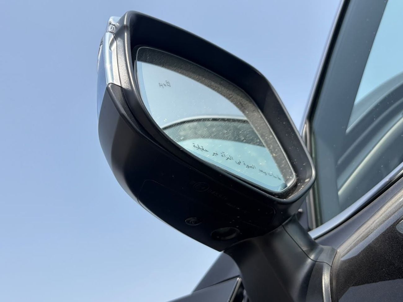 تويوتا لاند كروزر VXR LC300 || محرك بنزين V6 سعة 3.5 لتر | مقاعد جلدية كهربائية | كاميرا 360 درجة | نظام صوت JBL | شاشة عر