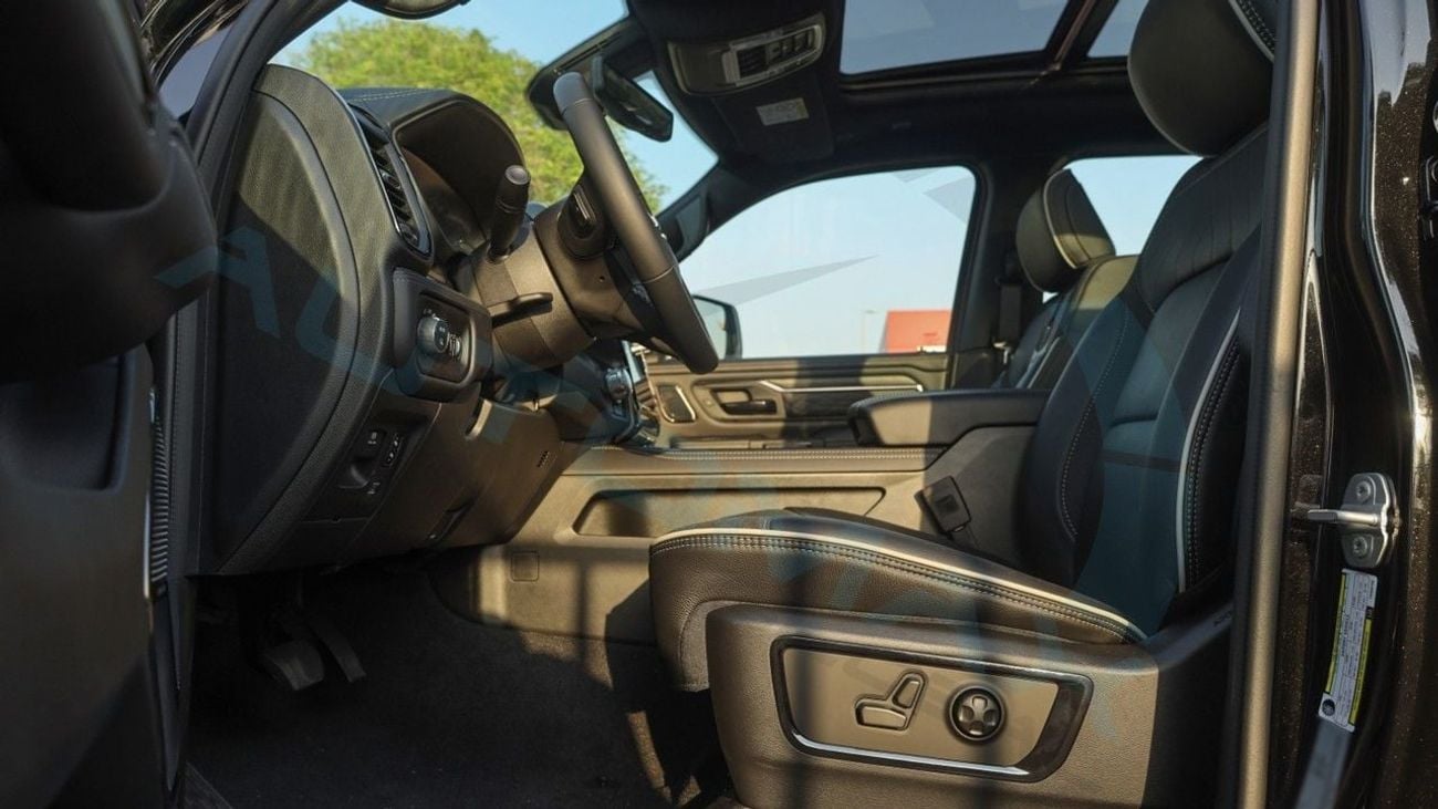 رام 1500 LIMITED Crew Cab eTorque V8 5.7L GCC 2026 With 5 Years or 200,000 Km Warranty