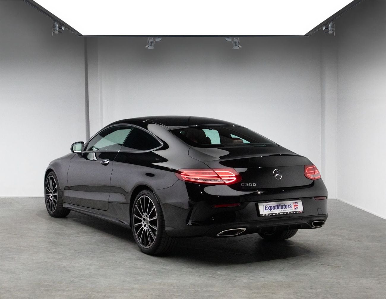 مرسيدس بنز C 300 ستاندارد
