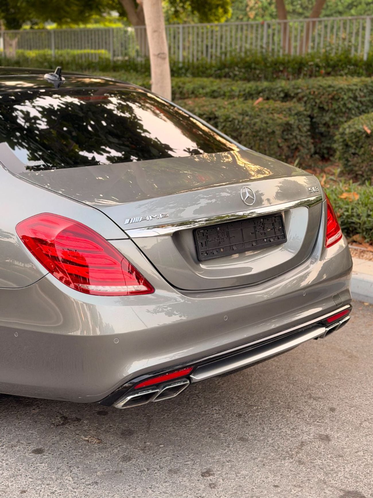 Mercedes Benz S63 AMG