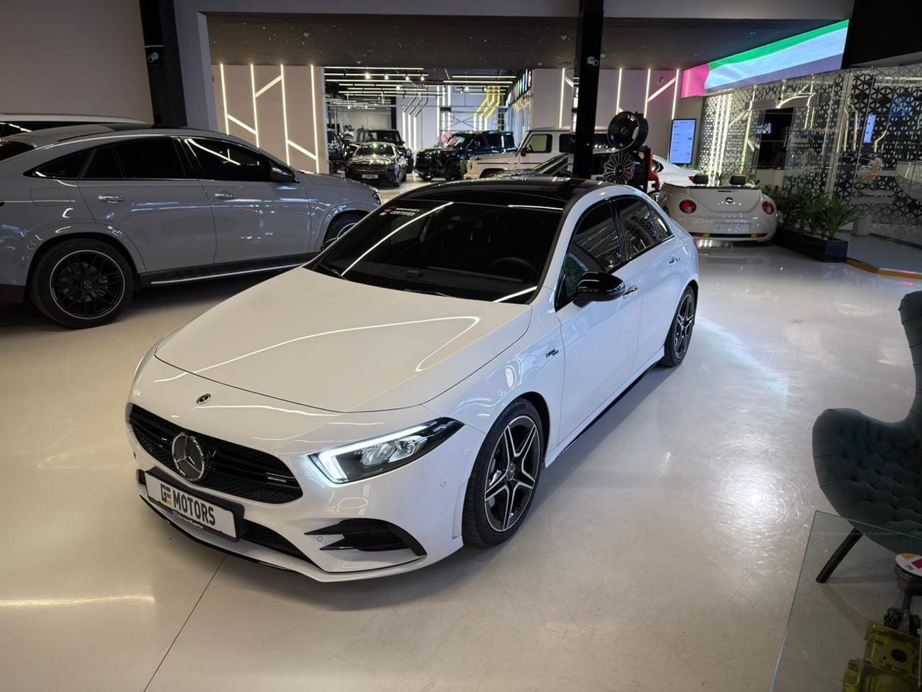 مرسيدس بنز A 35 AMG 4MATIC 2023 Mercedes-Benz A35 AMG - 1 Year Full Warranty - Perfect Condition