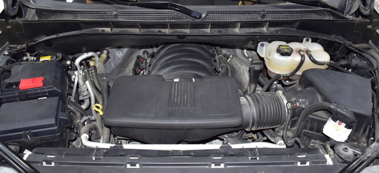 Cadillac Escalade SPORT PLATINUM EXCELLENT DEAL for our Cadillac Escalade 600 Black Edition ( 2024 Model ) in Grey Color Canadian Spe