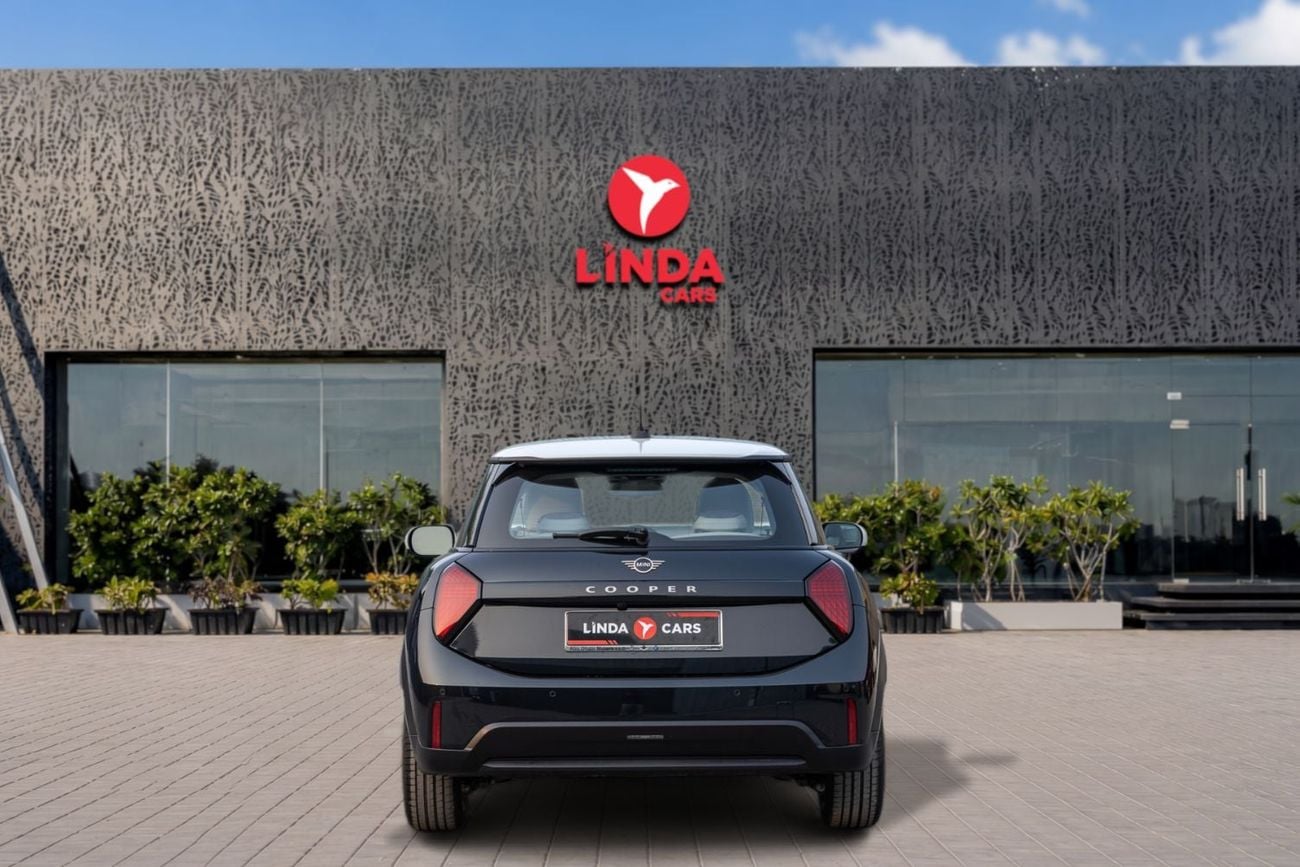 Mini Cooper (LOW MILEAGE) 2026 GCC | Agency Warranty | Service Contract