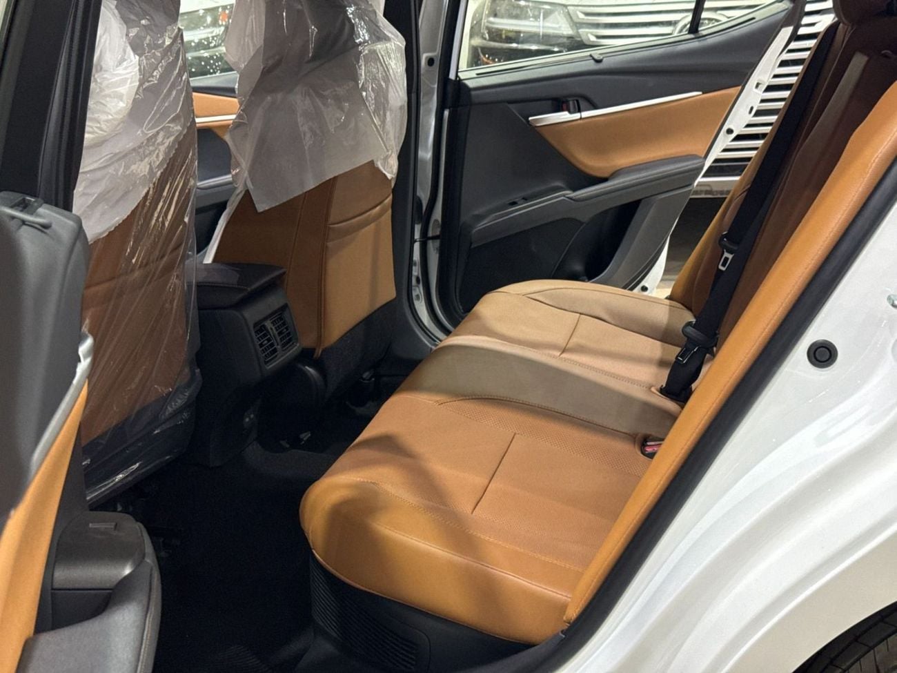 Toyota Camry LUMIERE HEV 2.5L Lumiere HEV , Leather seat, Panoramic Roof Full option 2026 Saudi Specs