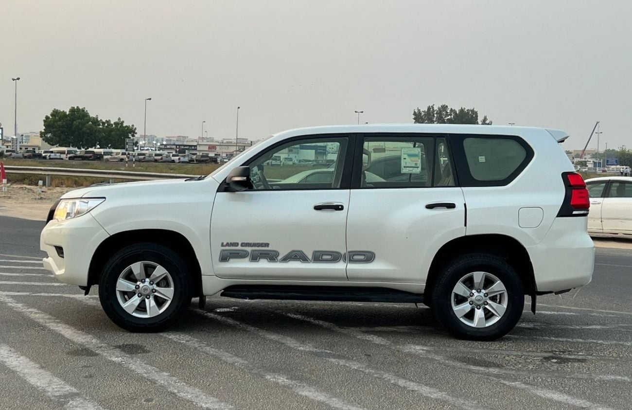 Toyota Prado TXL1 2022 Toyota Prado TX 2.7L V4- AWD 4x4 - No accident - 2 key Rear Sensor -
