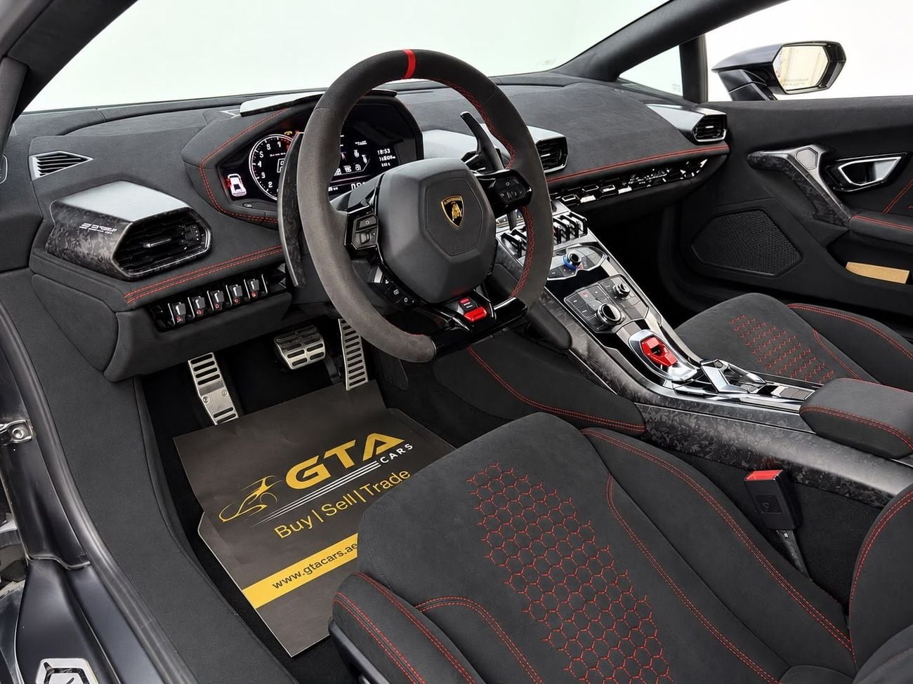 لامبورغيني هوراكان PERFORMANTE