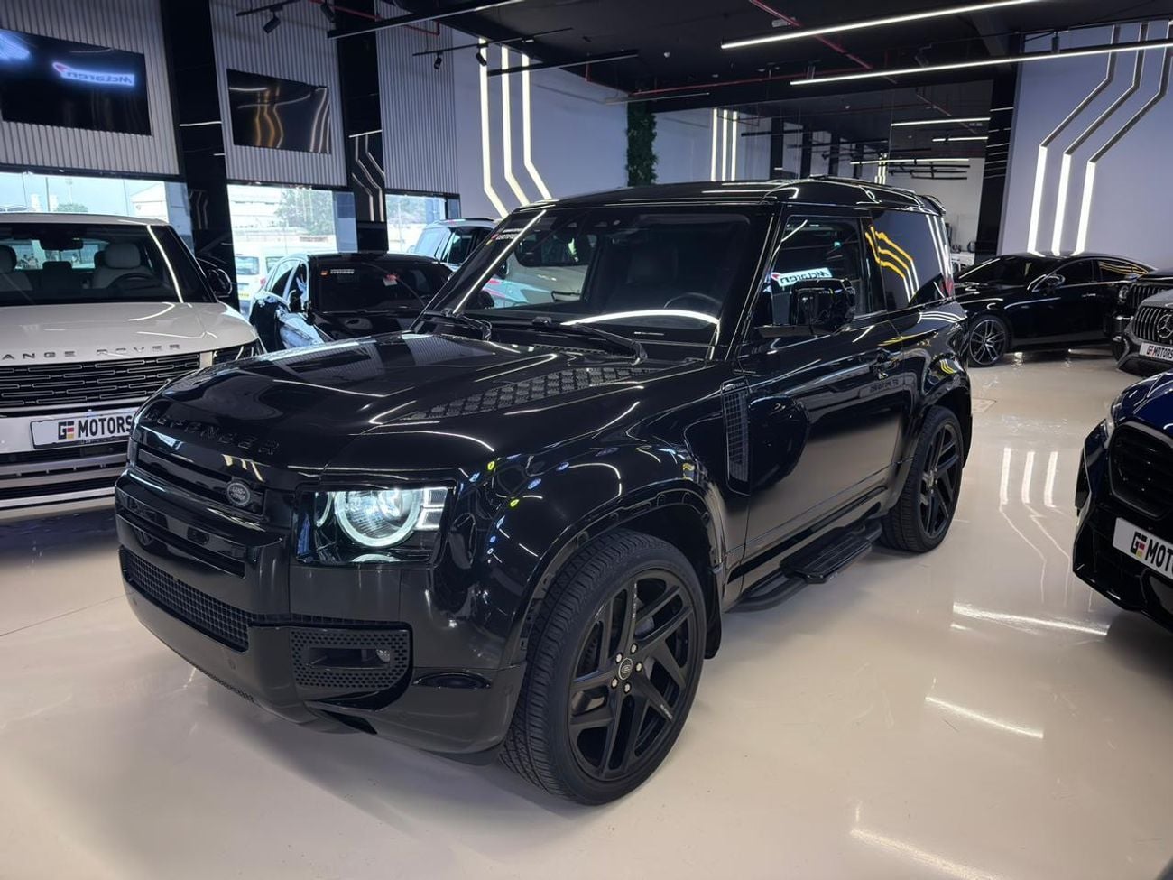Land Rover Defender HSE 2021 Defender 90 - 22 KHAN RIMS - BORLA EXHAUST SYSTEM - ALTAYYER WA