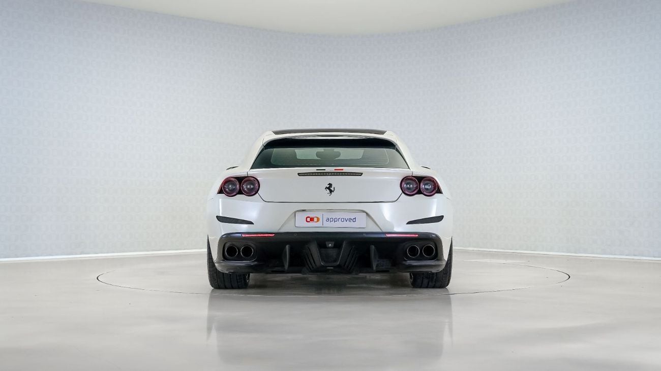 Ferrari GTC4