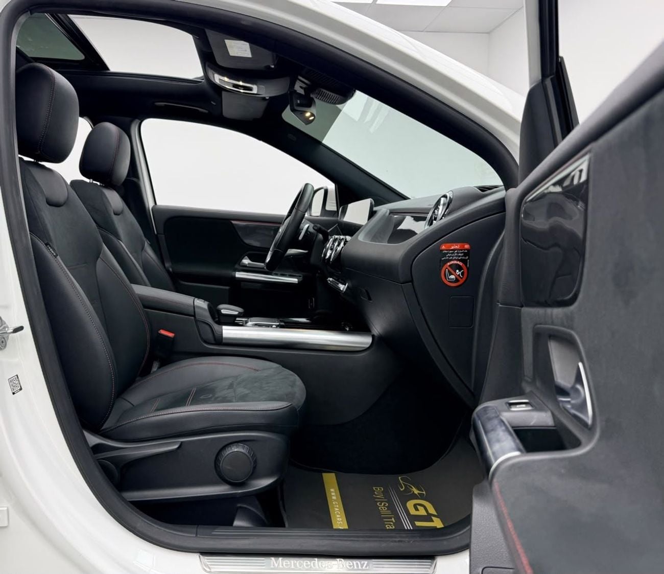 Mercedes Benz GLA 200 STANDARD 2022 Mercedes-Benz GLA 200, Agency Warranty+Service Contract+Full Service History, GCC Specs.