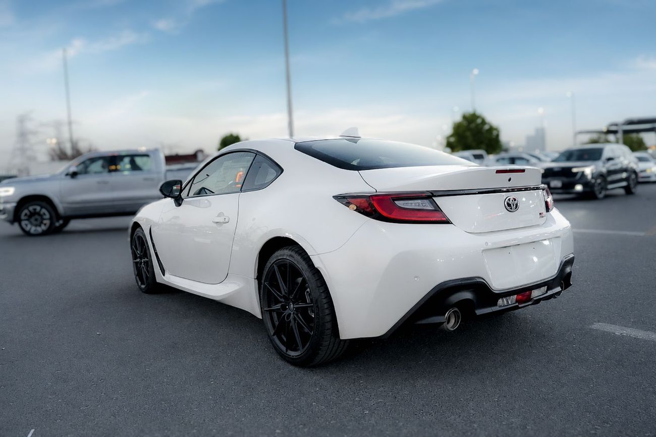 Toyota GR GT