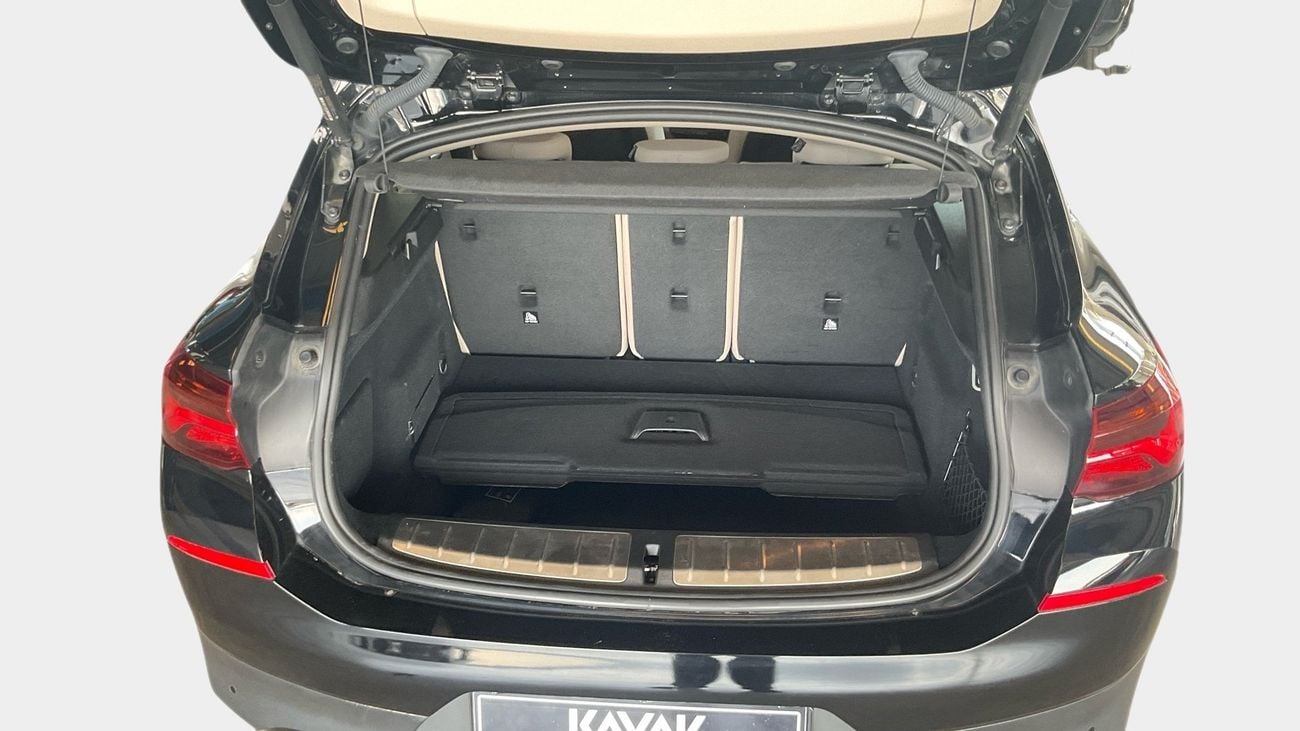 بي أم دبليو X2 sDRIVE 20i JOY EDITION | شامل الضمان | 0 ﺪﻔﻋﺓ ﺃﻮﻟﻯ