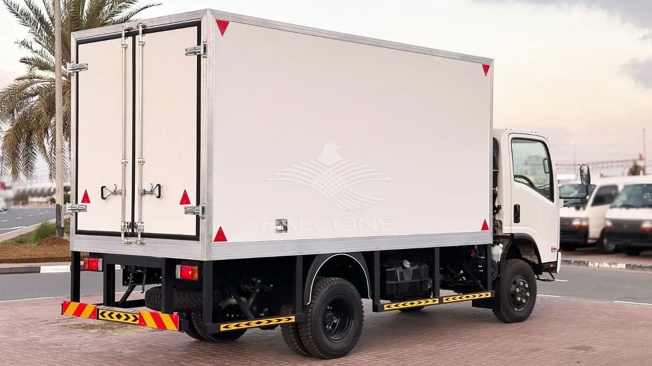 Isuzu NPR STANDARD With Refrigeration Box