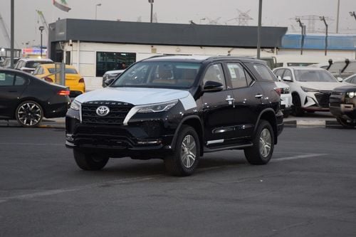Toyota Fortuner SR5