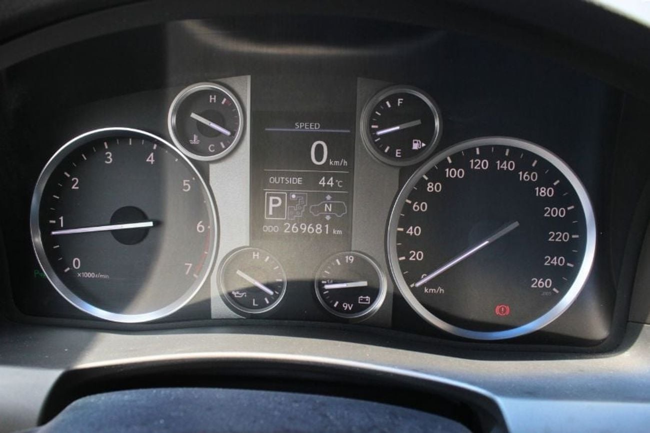لكزس LX 570 PLATINUM