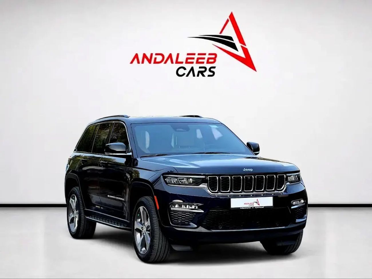 جيب جراند شيروكي ليميتد | FULL SERVICE HISTORY | 28,565 KM | GCC