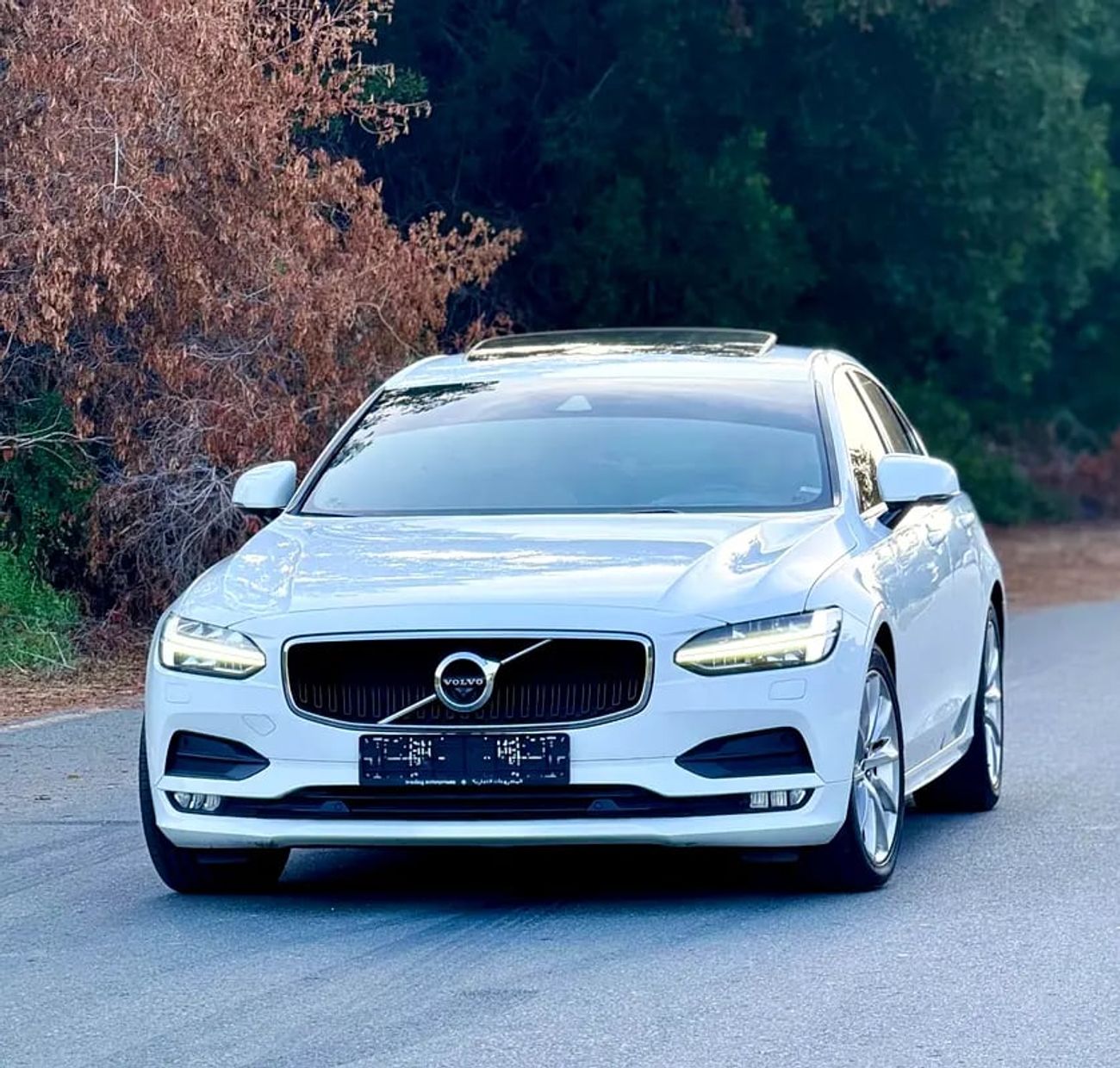 فولفو S90 MOMENTUM فولفو S9 T5 خليجي موديل بحالة الوكالة استخدام مالك اول فل اوبشن
