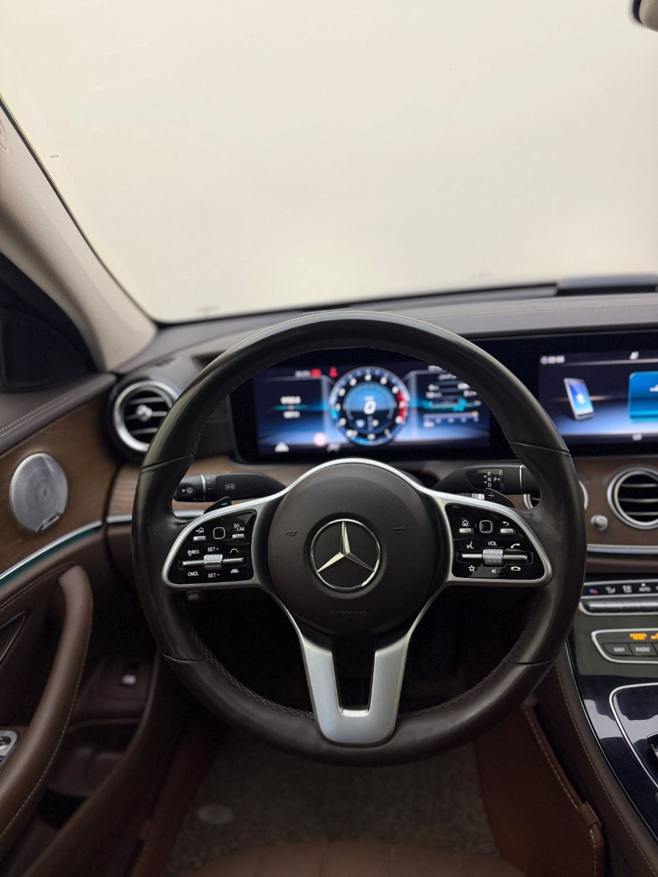 مرسيدس بنز E300 2020