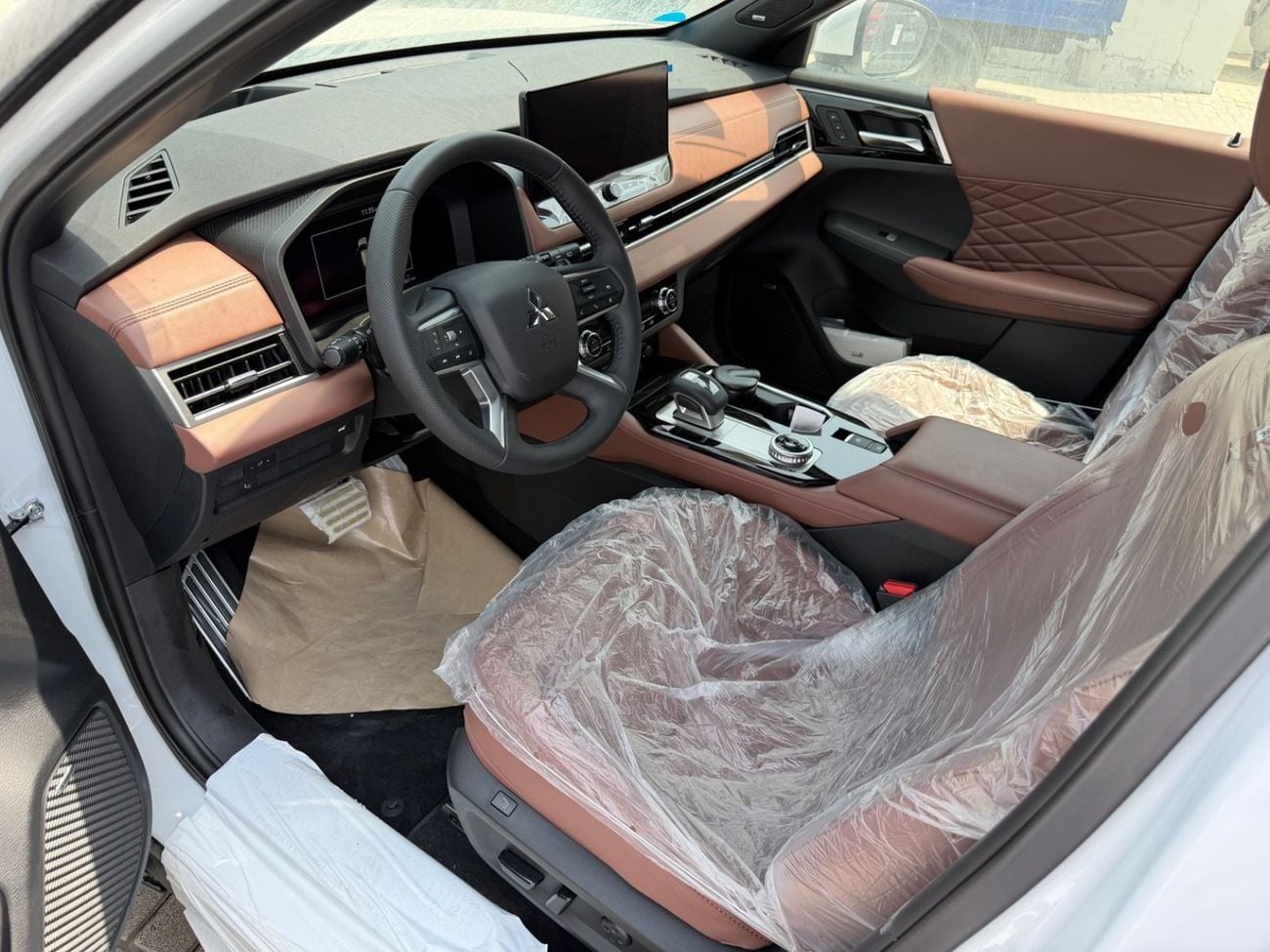 ميتسوبيشي آوتلاندر PREMIUM خط P