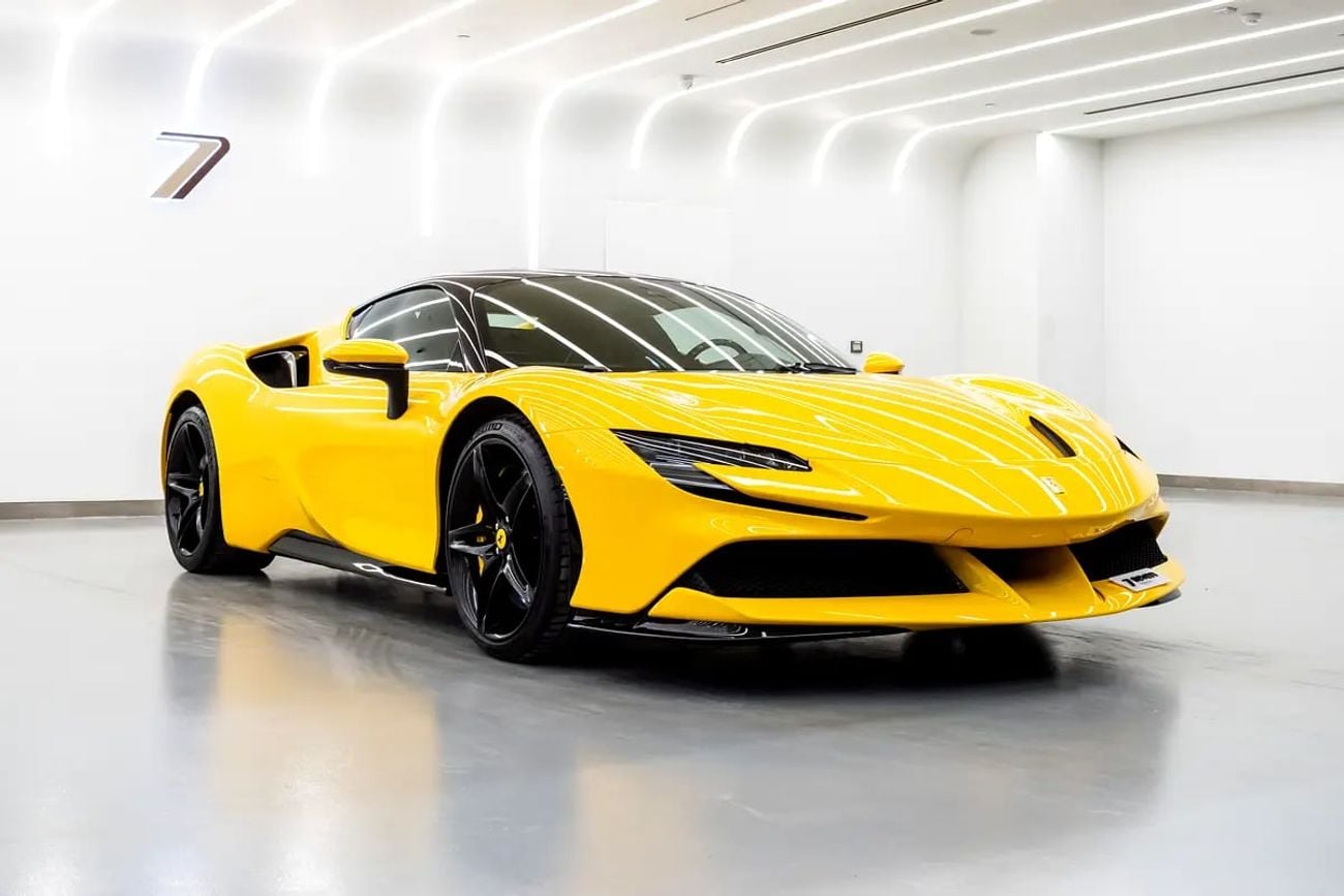 فيراري SF90 ستراديل ASSETTO FIORANO WITH WARRANTY AND SERVICE AL TAYER