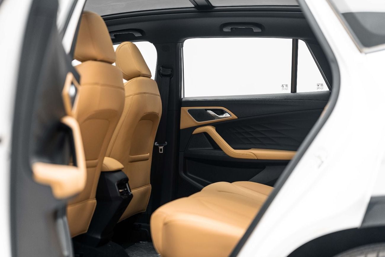 أم جي HS LUXURY 1.5L - White Inside Brown | Export Only