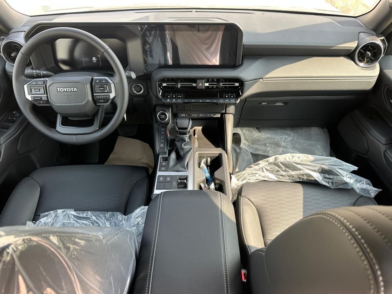 Toyota Prado VXR 2027 Toyota Prado All-Rounder HIGH with Radar 7-Seater 2.4L 4-Cyl Turbo Petrol A/T 4WD Export Only