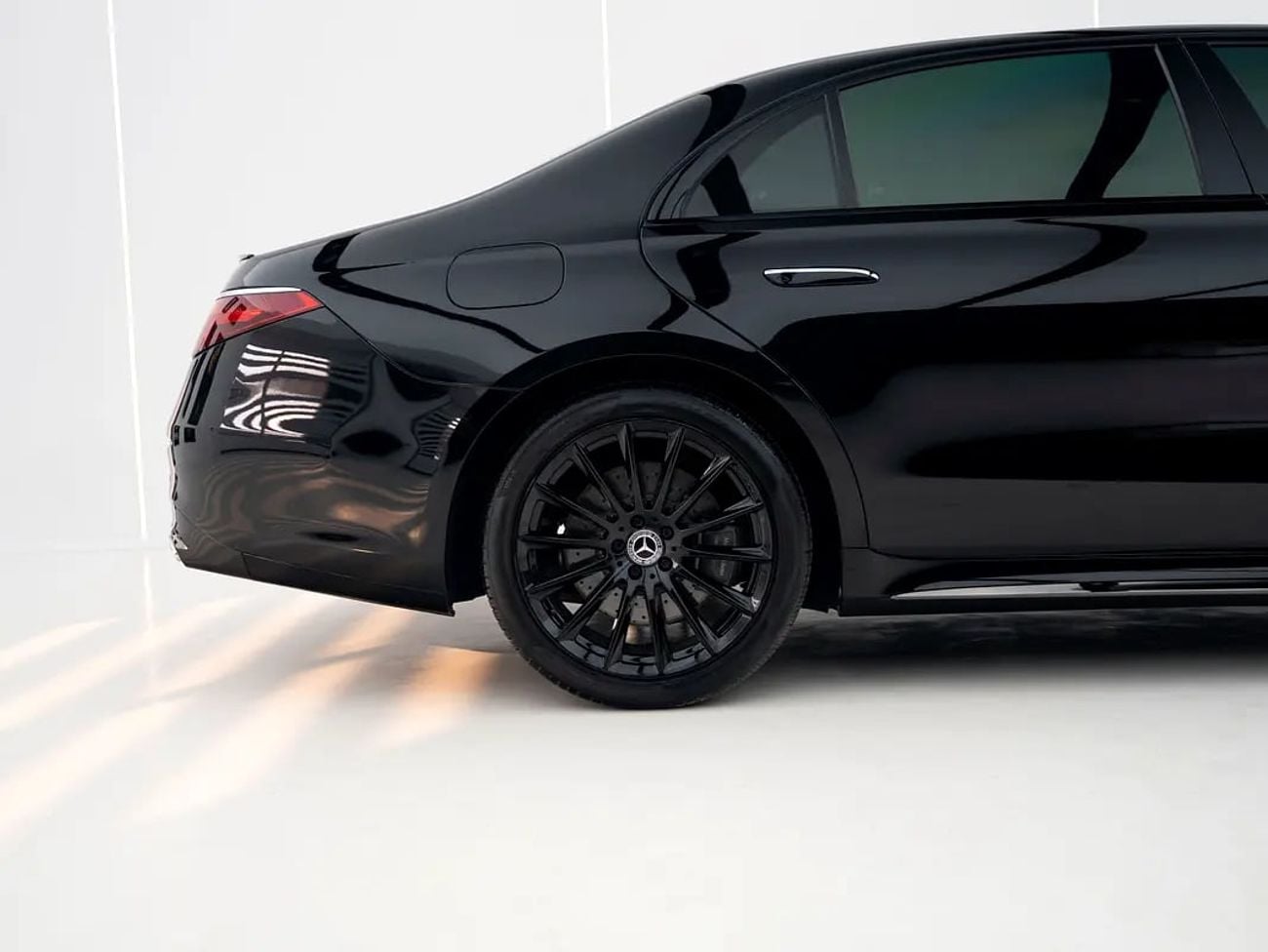 مرسيدس بنز S 500 4MATIC L Burmester Sound | Heated & Ventilated Seats
