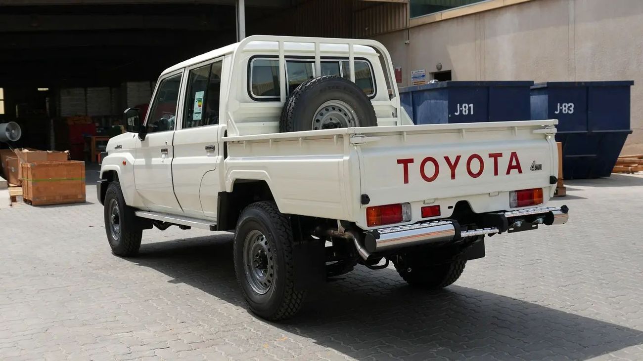 Toyota Land Cruiser Pick Up 2026 Toyota Land Cruiser LC79 Double Cabin Pickup LX-E 2.8L 4-Cyl Diesel A/T 4WD