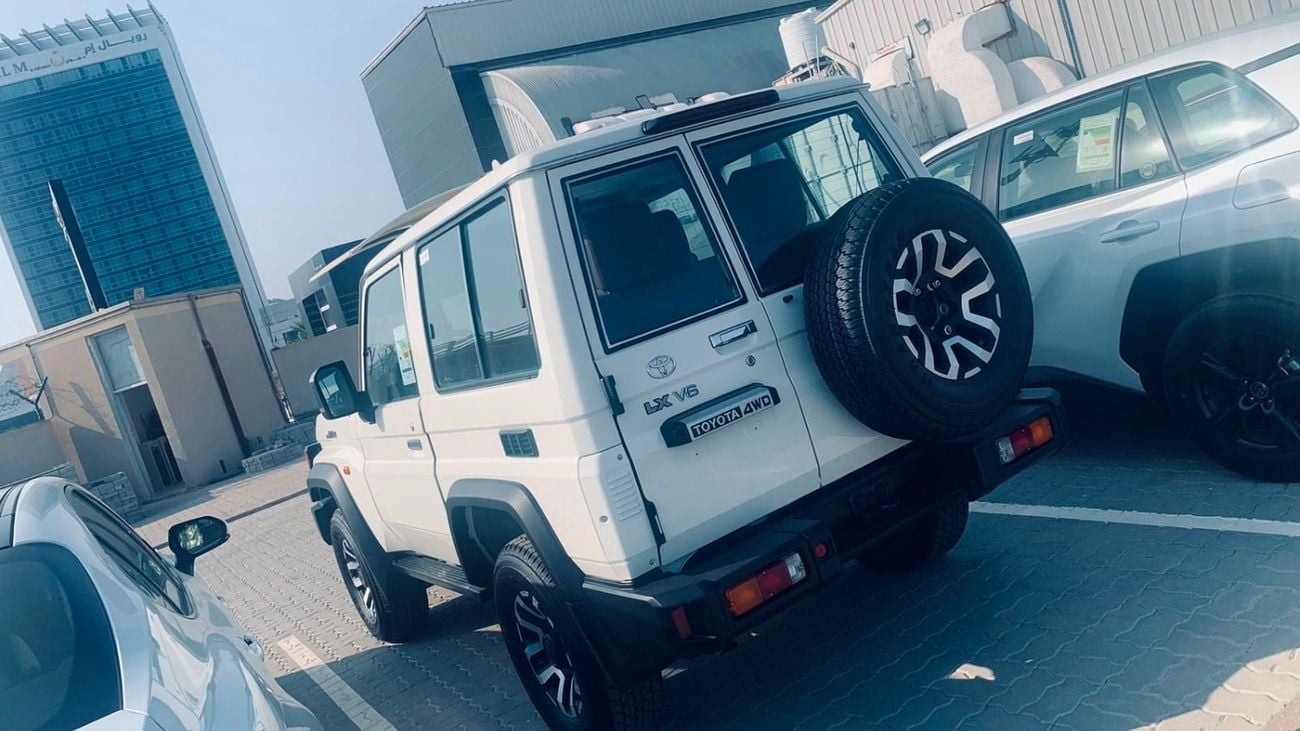تويوتا لاند كروزر 70 LC71 LX