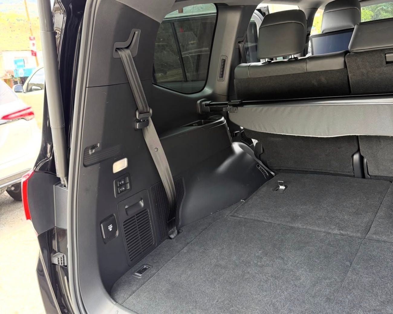 Toyota Land Cruiser VXR 4.0 L Full option