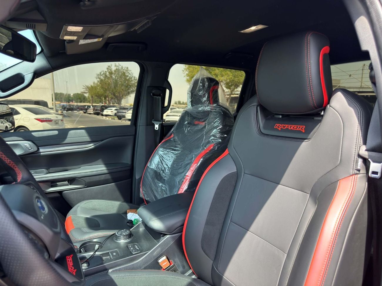 Ford Ranger RAPTOR GCC SPEC LESS KILOMETER
