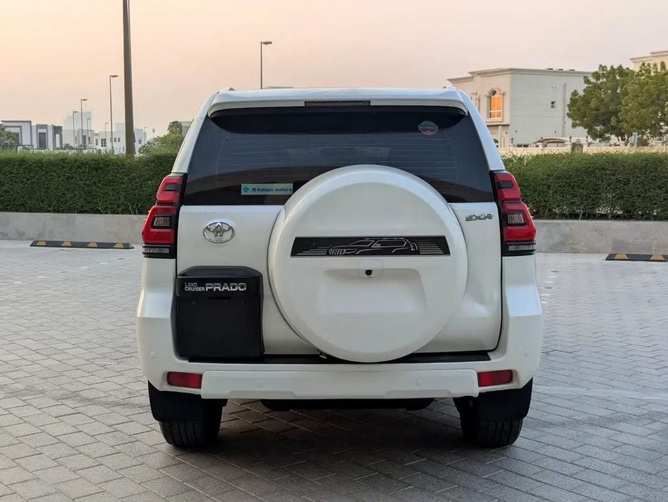 تويوتا برادو EXR مواصفات خليجية، محرك V6 سعة 4.0 لتر، حالة داخلية وخارجية ممتازة
