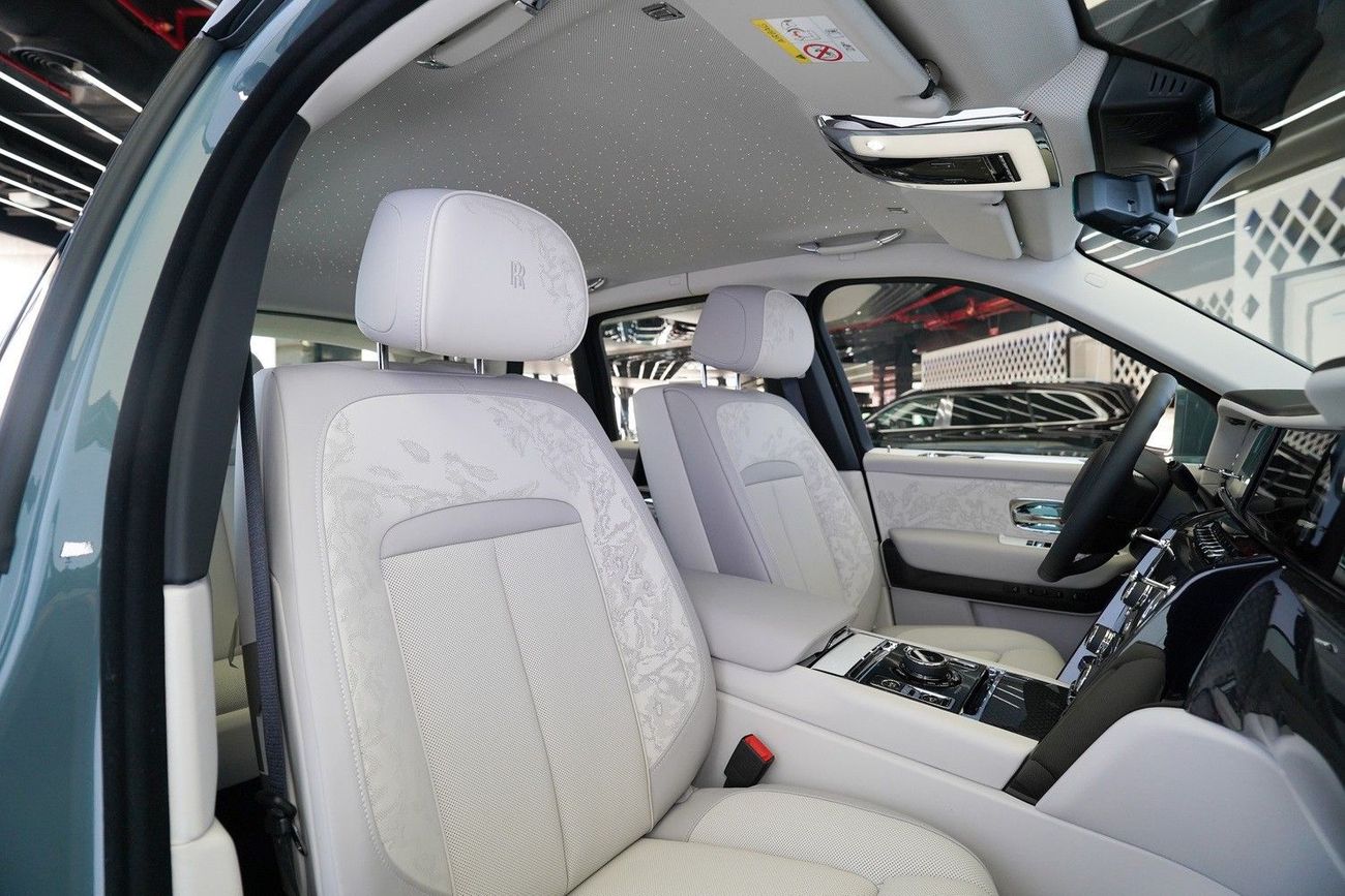 Rolls Royce Cullinan BLACK BADGE CULLINAN DUALITY SEATS