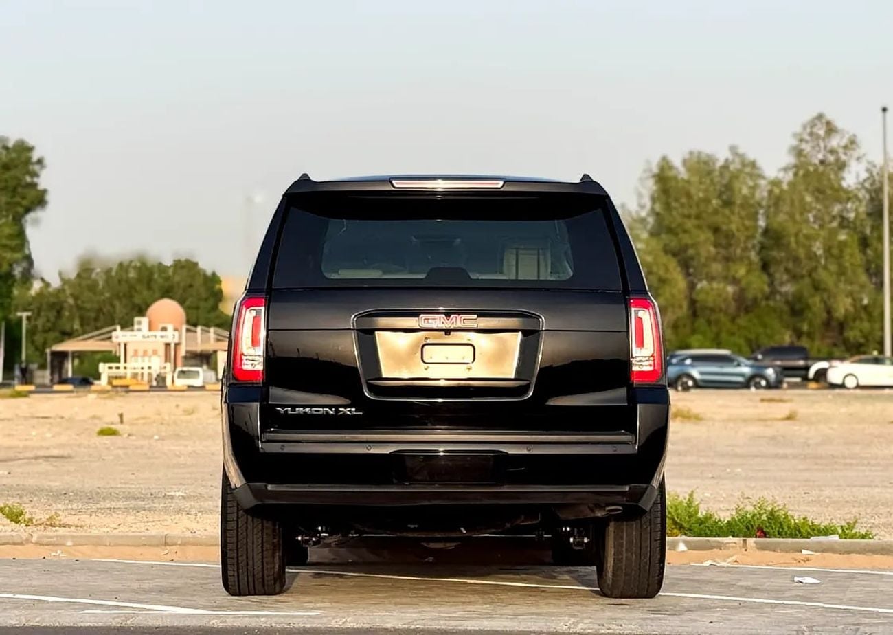 جي أم سي يوكون SLE XL | SLE 5.3L | Model, GCC | Excellent Condition | Monthly Installment 1,142