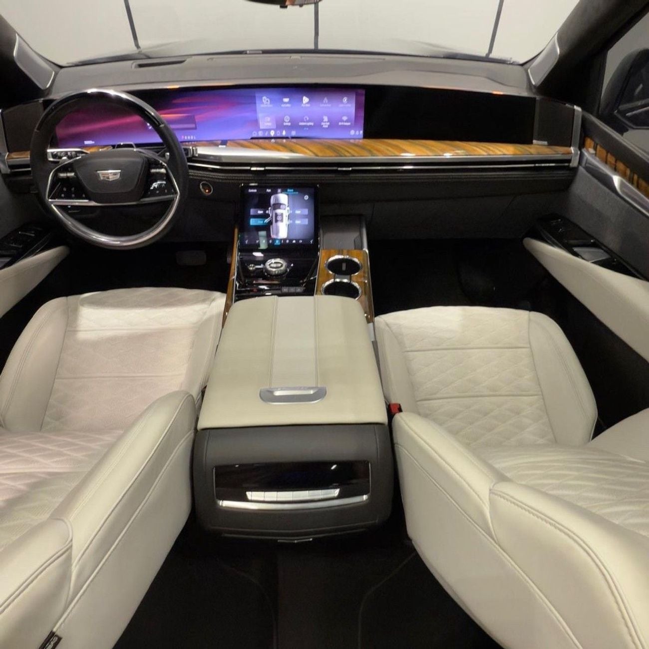 كاديلاك إسكالاد Sport Platinum Cadillac Escalade 2025 مواصفات خليجية