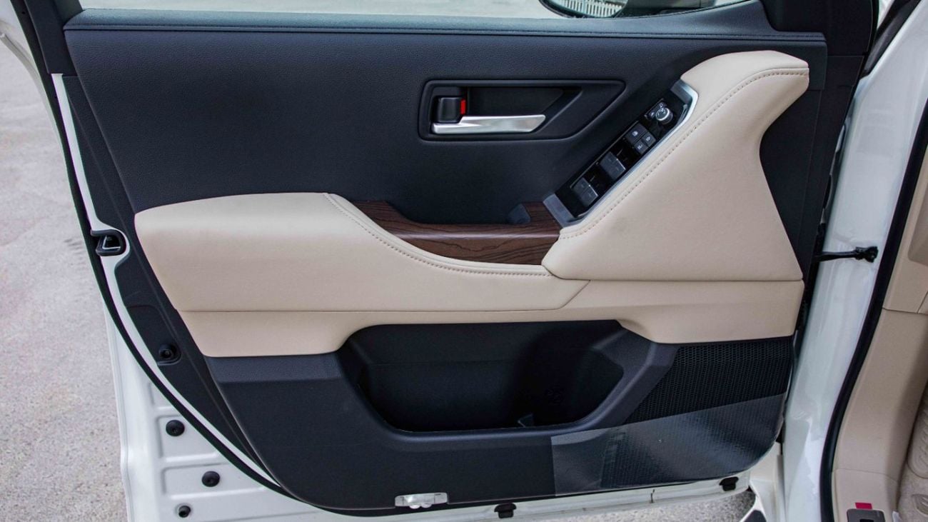 Toyota Land Cruiser GXR