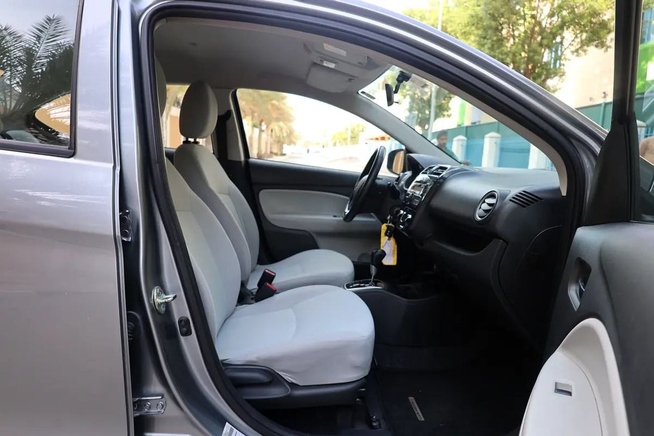 ميتسوبيشي اتراج جي إل إكس - GCC Specs - Low Mileage