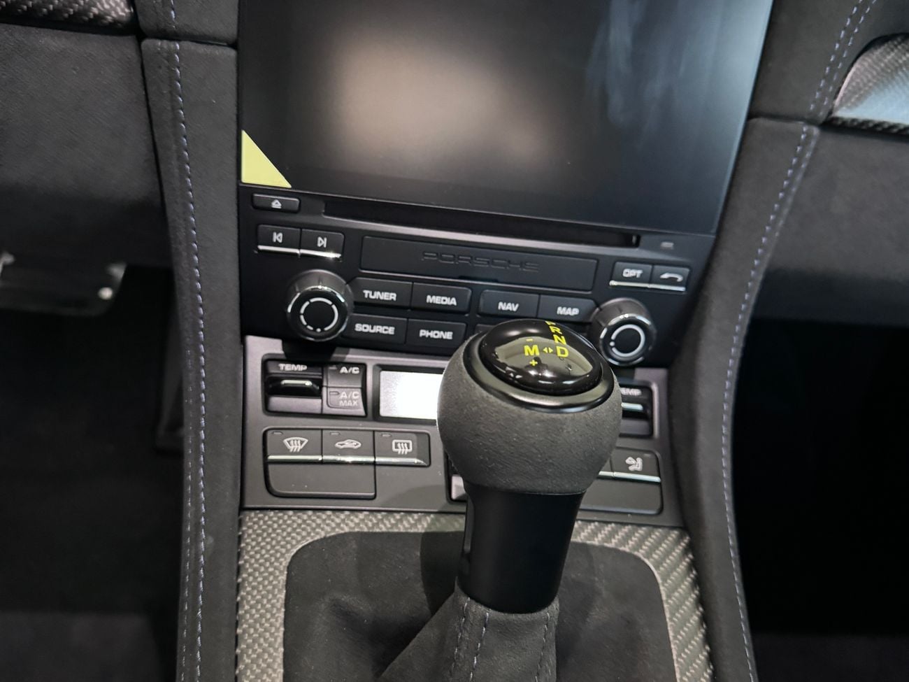 بورش كايمان 718 Porsche 718 Cayman GT4 RS Weissach