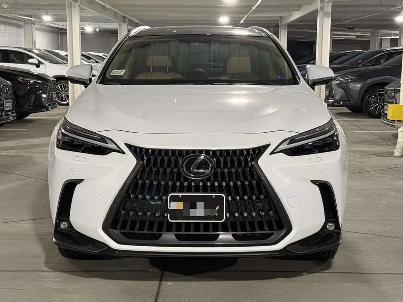 لكزس NX350h PLATINUM