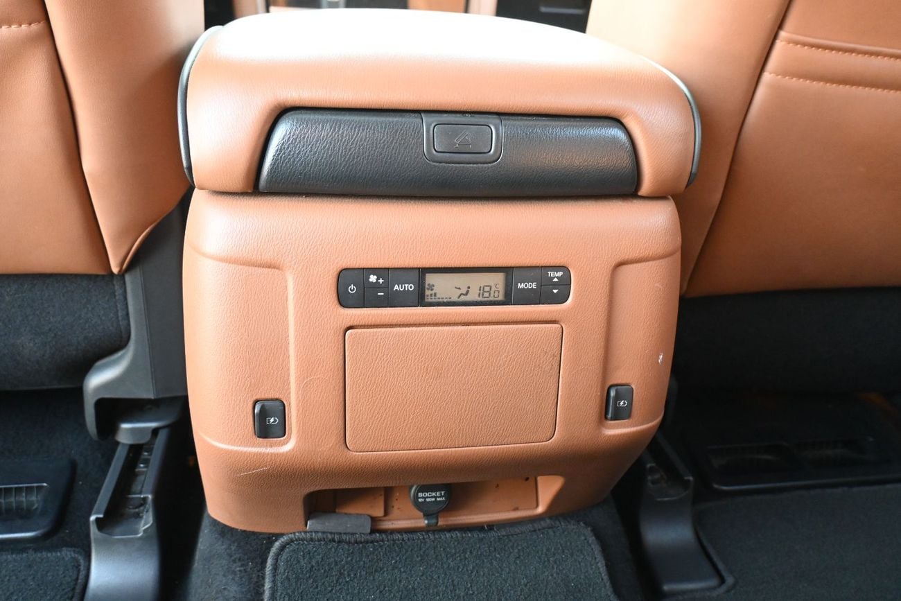 Infiniti QX80 LUXE SENSORY PROACTIVE BLACK EDITION
