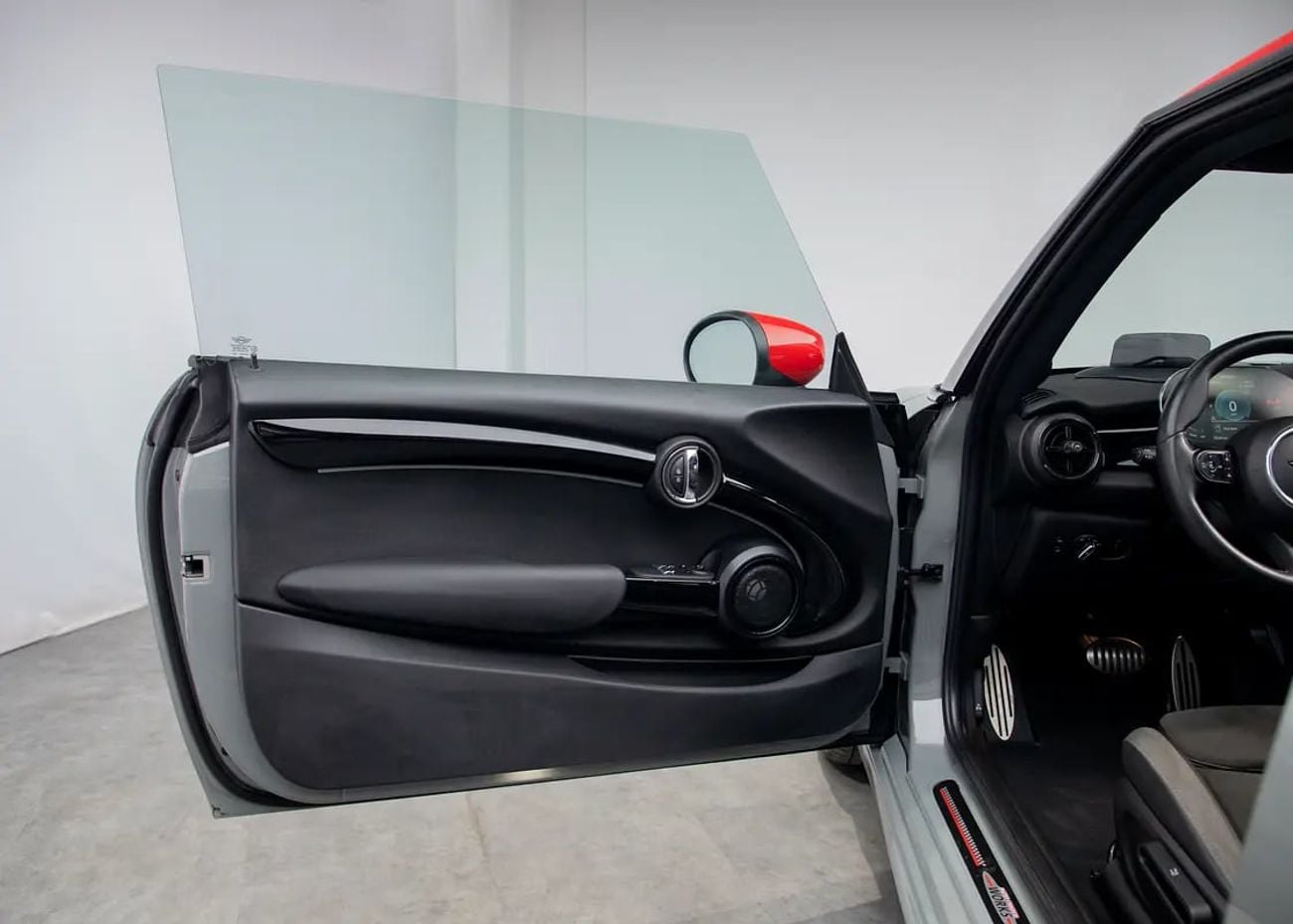 Mini Cooper 0% Down Payment Available • Full Service History • GCC