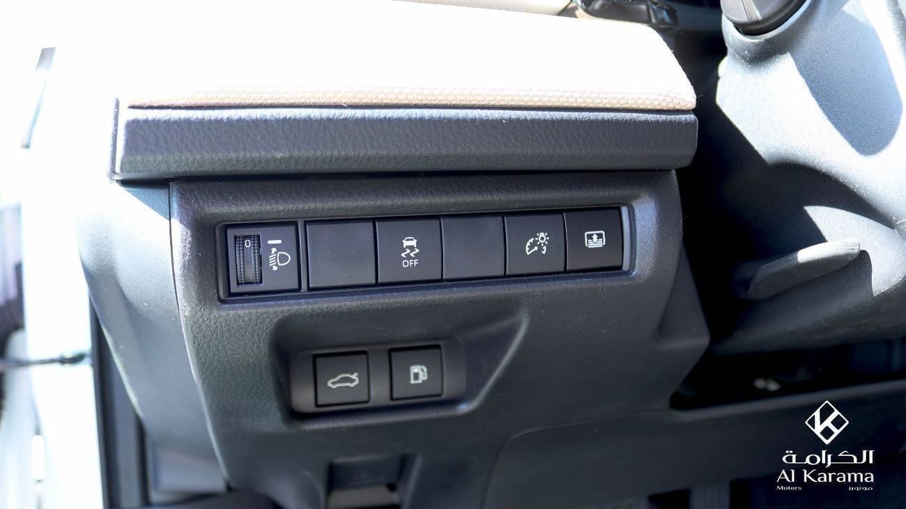 Toyota Camry LE HEV 2.5L Hybrid | Panoramic Moon Roof | Driver Seat Lumbar Support | GCC Specs