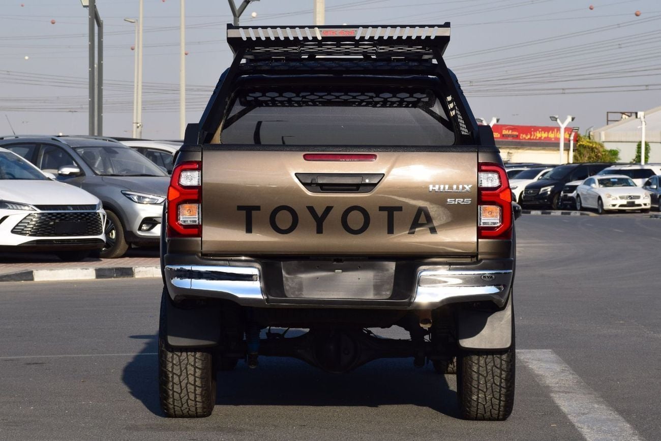 تويوتا هيلوكس 4X4 (2.8L) DIESEL RIGHT HAND