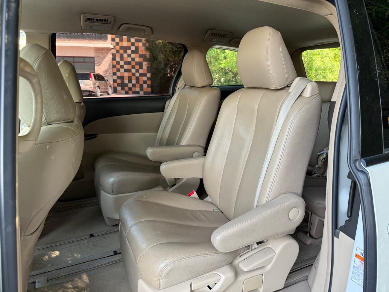 Toyota Previa SE