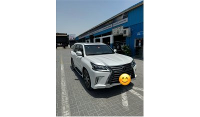 Lexus LX570