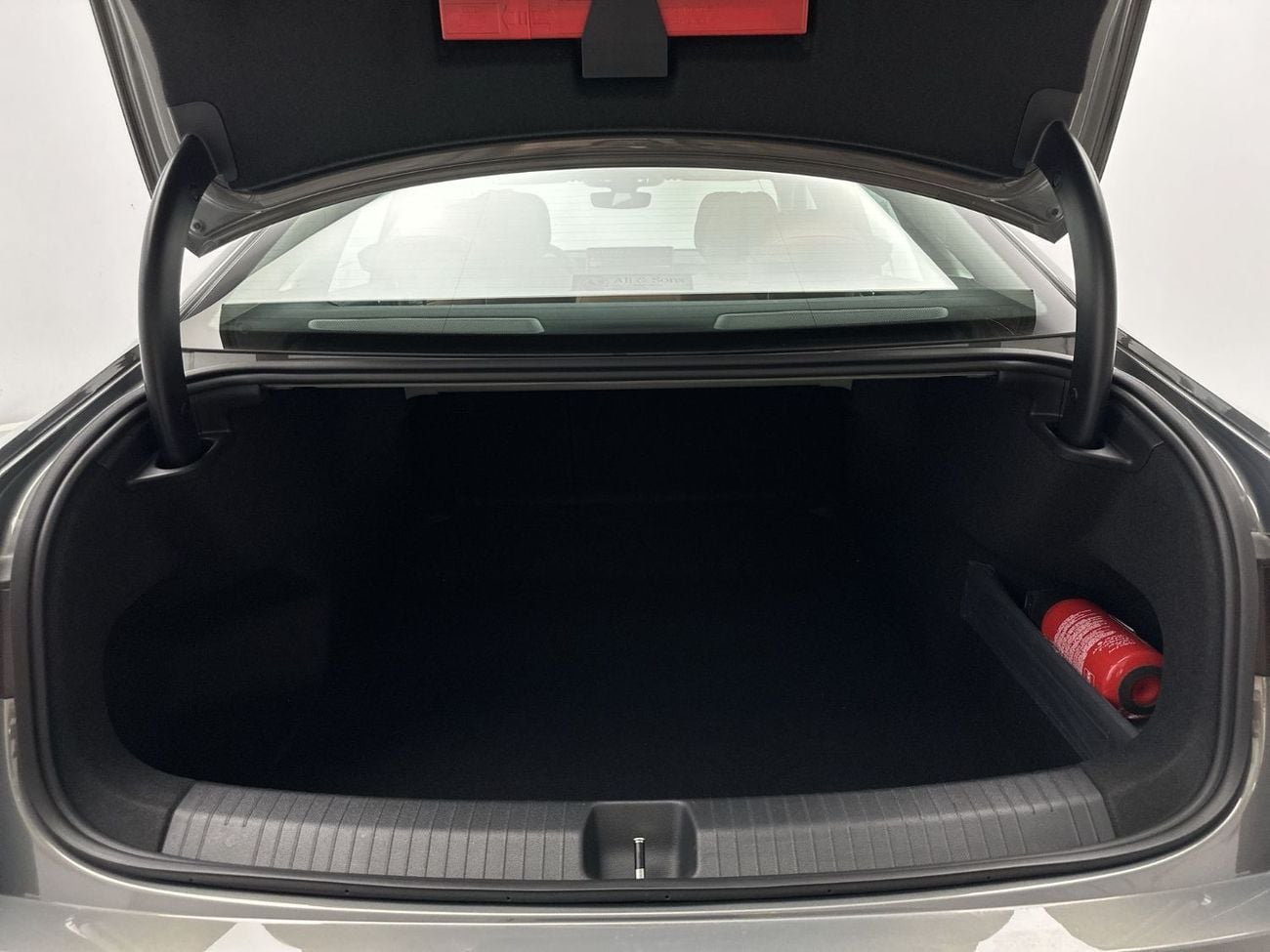 Volkswagen Passat HIGHLINE 2.0L | Turbocharged Engine | Digital Cockpit | Premium Interior | Automatic