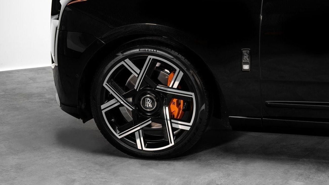 رولز رويس كولينان BLACK BADGE