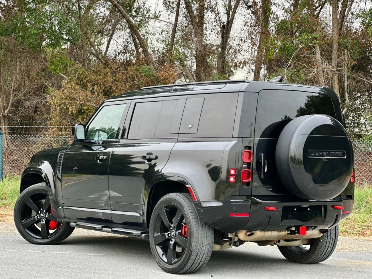 Land Rover Defender 2022