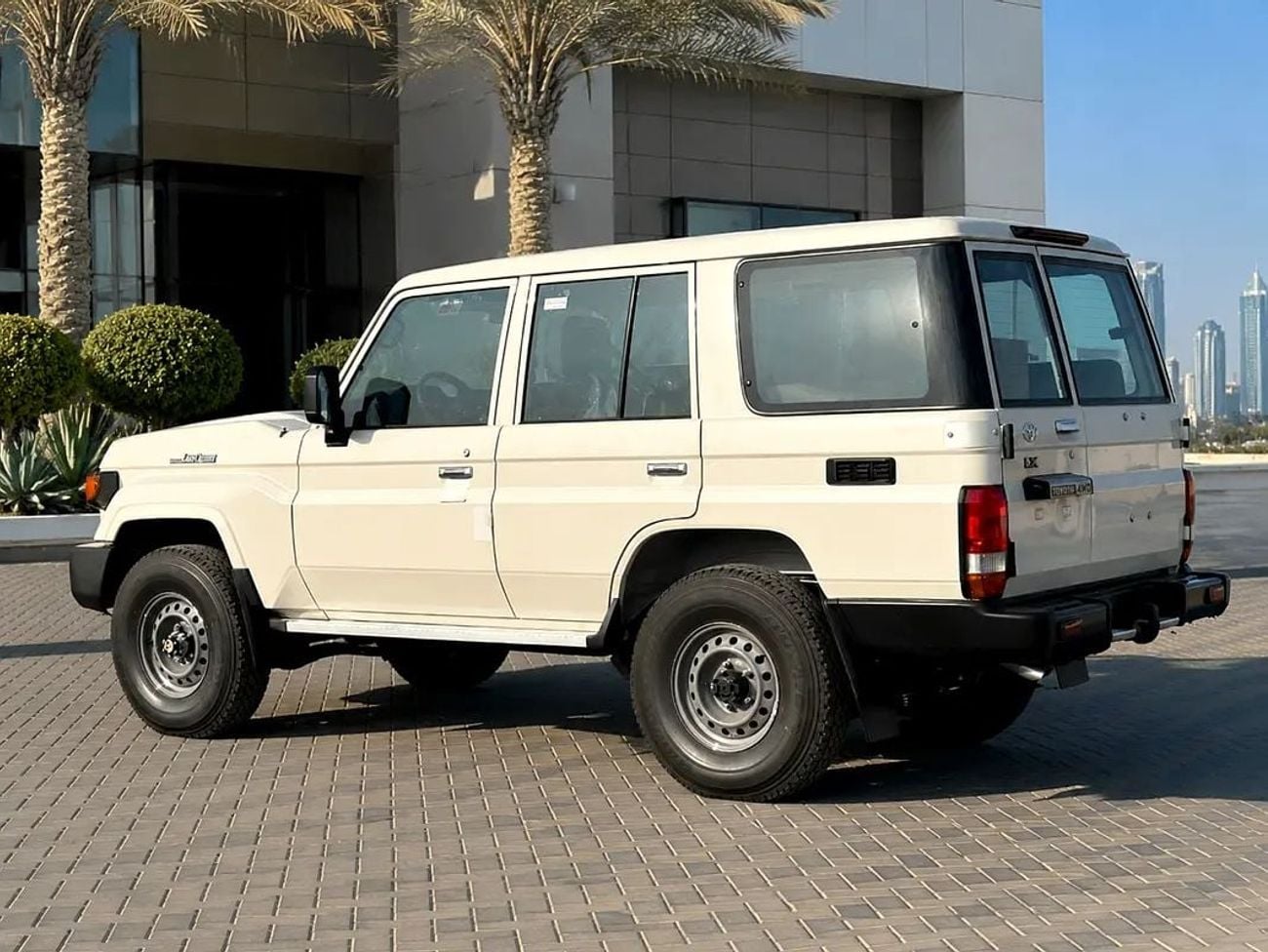 Toyota Land Cruiser Pick Up LC 76 LX