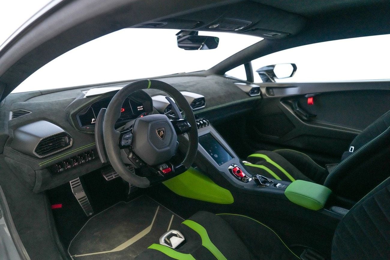 Lamborghini Huracan STO